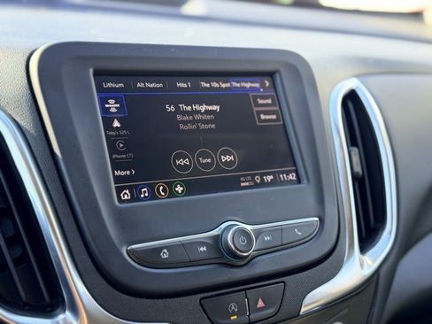 Used 2022 Chevrolet Equinox LT image 13