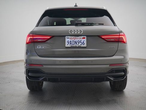Used 2022 Audi Q3 2.0T Premium w/ Convenience Package image 4