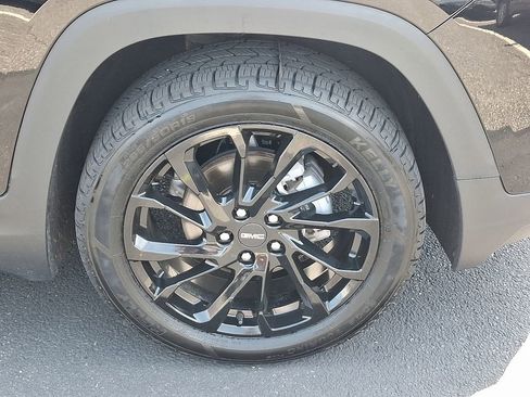Certified 2023 GMC Terrain SLE w/ Elevation Edition AWD/4WD image 8
