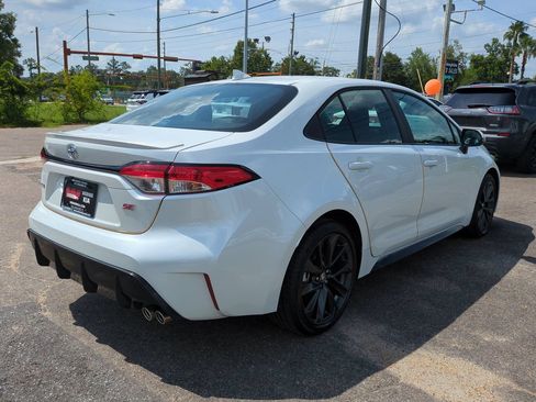 Used 2026 Toyota Corolla SE FWD image 5