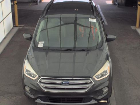 Used 2018 Ford Escape SEL FWD image 2