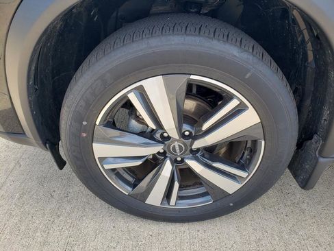 Certified 2024 Nissan Rogue SL w/ SL Premium Package image 42