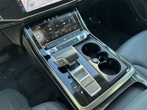 Used 2025 Audi Q7 3.0T Premium Plus image 23