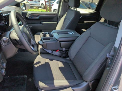 Used 2024 Chevrolet Silverado 1500 LT AWD/4WD image 16