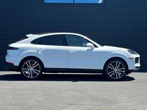Certified 2026 Porsche Cayenne Coupe AWD/4WD image 10