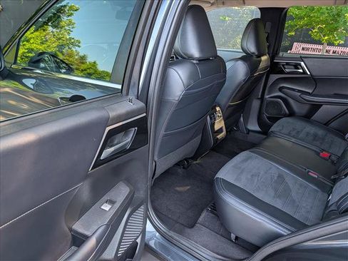 Used 2024 Mitsubishi Outlander SE FWD image 22