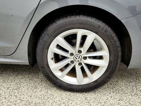 Used 2020 Volkswagen Passat 2.0T SE w/ Sunroof Package image 9