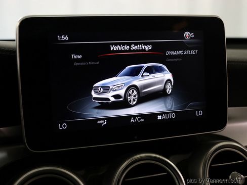 Used 2017 Mercedes-Benz GLC 300 GLC 300 4MATIC SUV w/ Premium 2 Package image 18