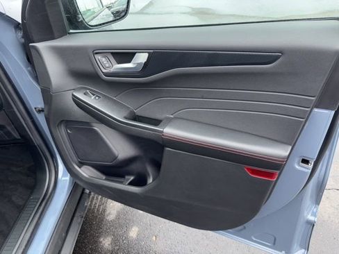 Certified 2024 Ford Escape ST-Line w/ Tech Pack #1 AWD/4WD image 7