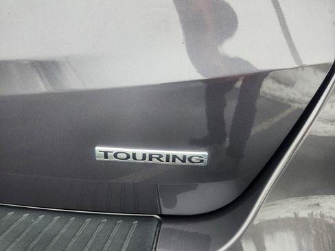 Used 2024 Honda Odyssey Touring image 10