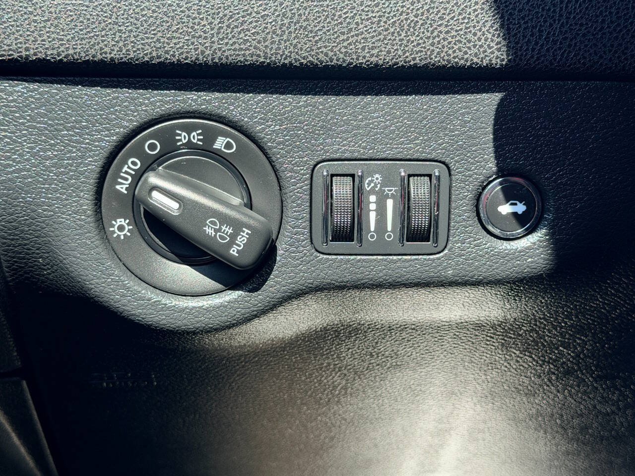 Used 2014 Chrysler 300 C w/ Light Group AWD/4WD image 33
