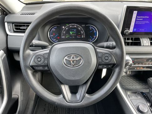 Used 2024 Toyota RAV4 LE image 15