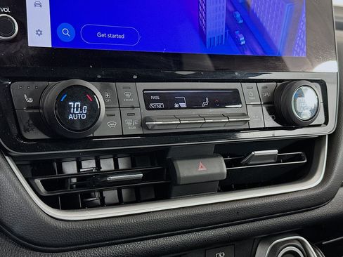 Used 2025 Toyota Grand Highlander AWD image 24