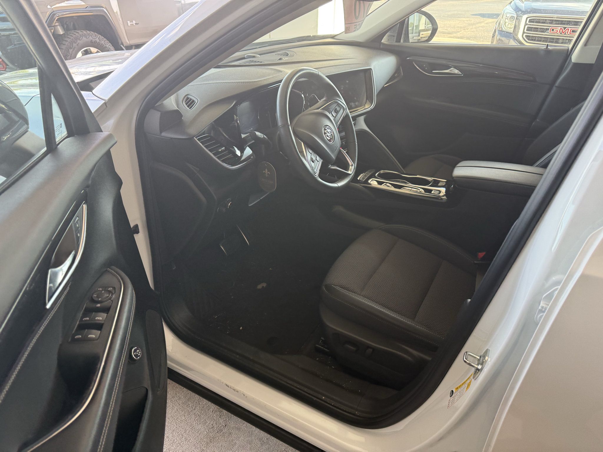 Used 2023 Buick Envision Preferred w/ Sport Touring Package AWD/4WD image 5