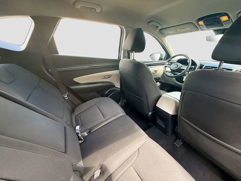 Used 2023 Hyundai Tucson SE image 25