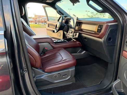 Used 2023 Ford Expedition Max Limited AWD/4WD image 24