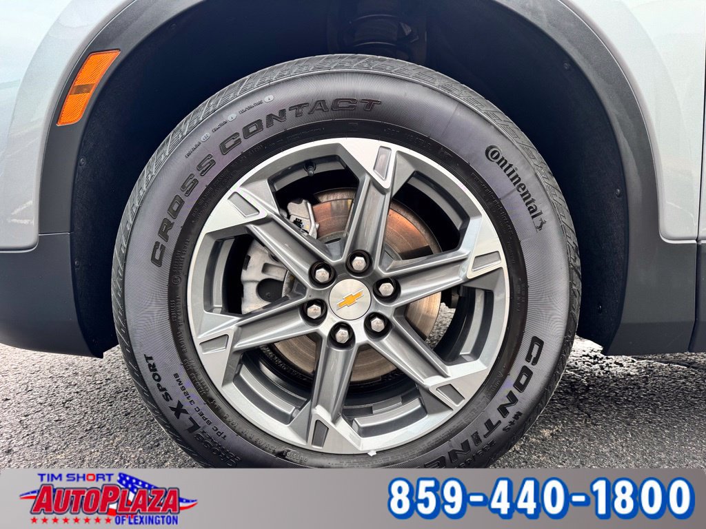 Used 2025 Chevrolet Blazer LT AWD/4WD image 6