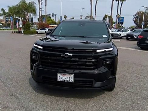 Used 2024 Chevrolet Traverse LT w/ Midnight/Sport Edition image 3