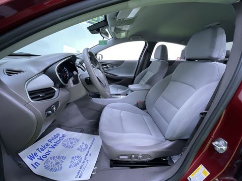 Used 2023 Chevrolet Malibu LT image 17
