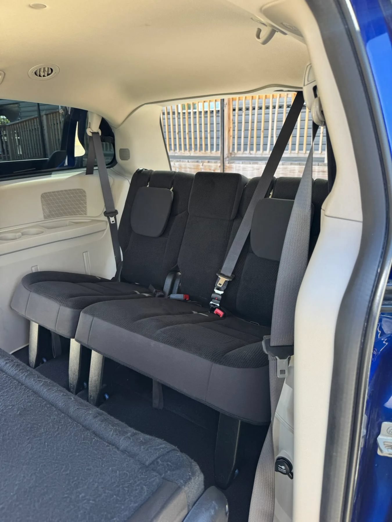 Used 2019 Dodge Grand Caravan SE w/ UConnect Hands-Free Group FWD image 29