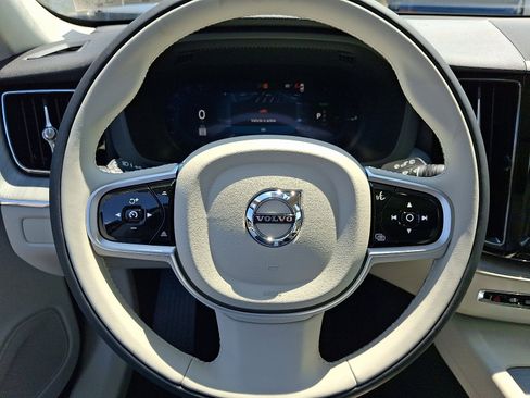 Used 2025 Volvo XC60 T8 Plus w/ Protection Package Premier image 12