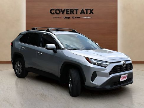 Used 2024 Toyota RAV4 XLE w/ Weather Package AWD/4WD image 7