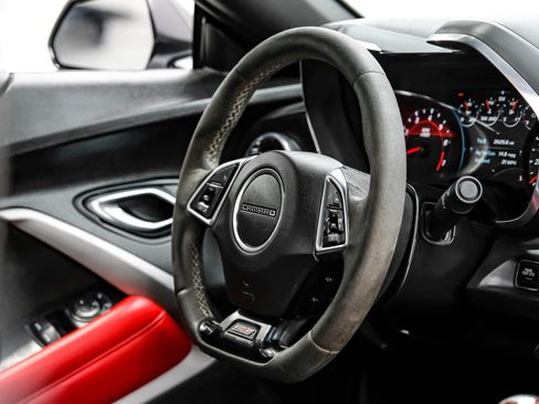 Used 2018 Chevrolet Camaro SS RWD image 16