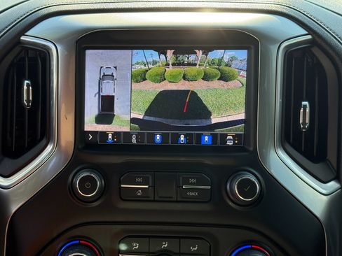 Used 2022 Chevrolet Silverado 2500 LTZ w/ LTZ Plus Package image 12