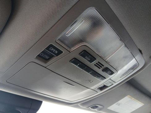 Used 2017 Toyota Highlander XLE image 22