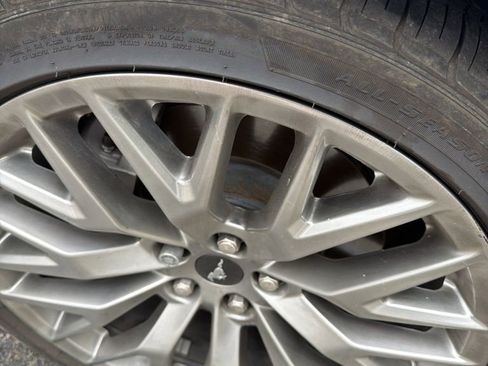 Used 2024 Ford Mustang GT Premium image 3