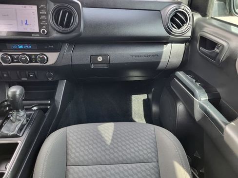 Used 2022 Toyota Tacoma SR image 24