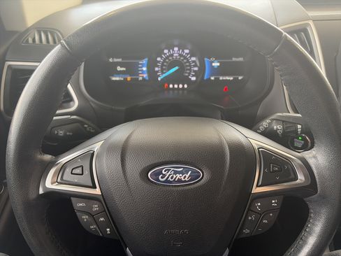 Used 2022 Ford Edge SEL w/ Convenience Package AWD/4WD image 18