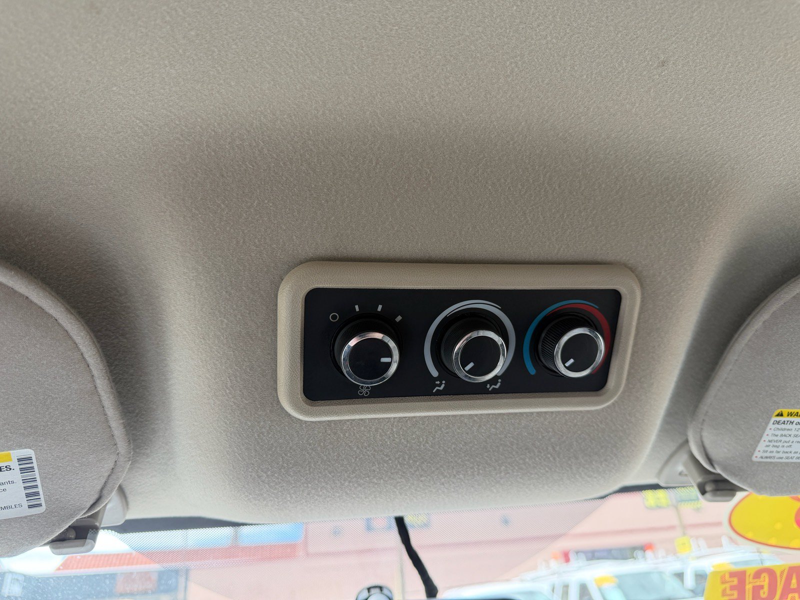 Used 2018 Chevrolet Express 3500 LT w/ LT Preferred Equipment Group RWD image 20