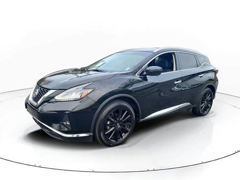 Used 2021 Nissan Murano Platinum image 2