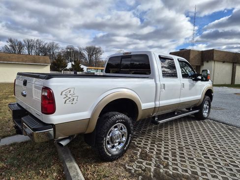 Used 2014 Ford F250 Lariat w/ Chrome Package image 9