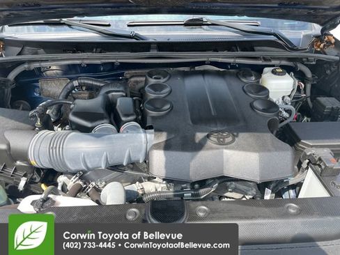 Used 2022 Toyota 4Runner Limited AWD/4WD image 29