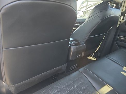 Certified 2024 Toyota Tacoma TRD Off-Road w/ TRD Off Road Premium Package AWD/4WD image 18