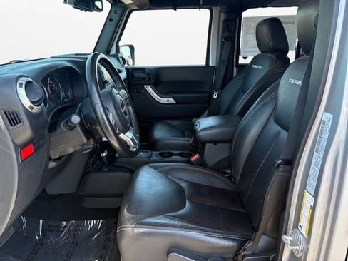 Used 2016 Jeep Wrangler Unlimited Rubicon AWD/4WD image 31
