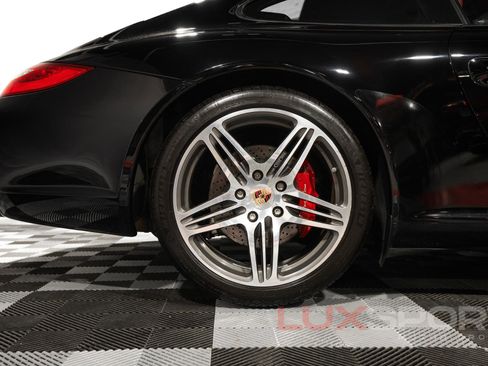 Used 2009 Porsche 911 Carrera S RWD image 9