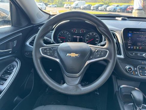 Used 2023 Chevrolet Malibu LT FWD image 12