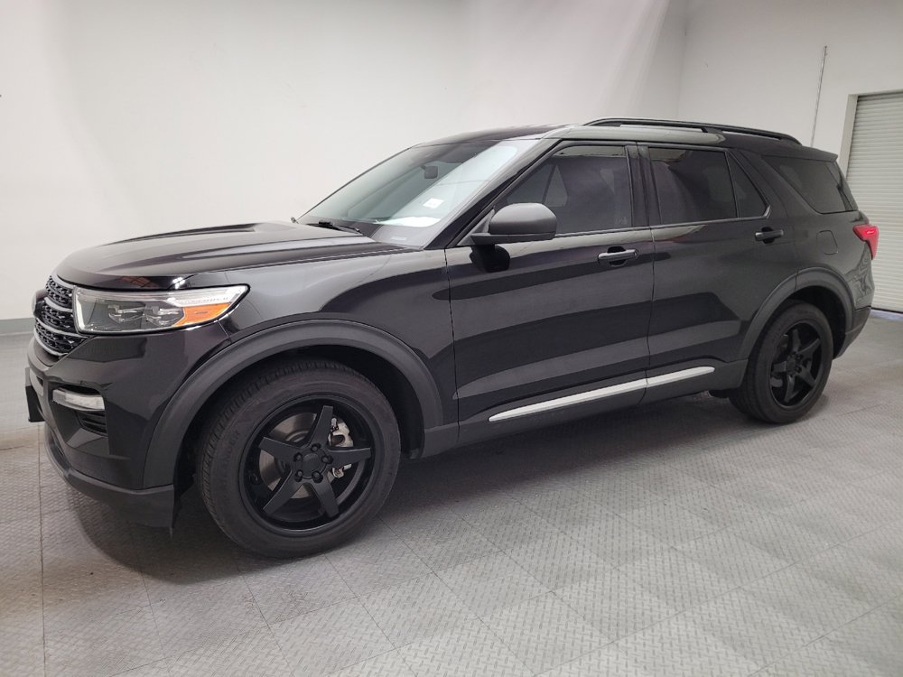 Used 2021 Ford Explorer XLT w/ Equipment Group 202A RWD image 2
