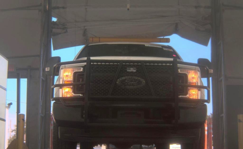 Used 2019 Ford F250 XL w/ Power Equipment Group AWD/4WD image 3