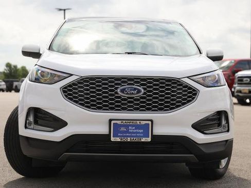 Certified 2023 Ford Edge SEL w/ Convenience Package AWD/4WD image 2