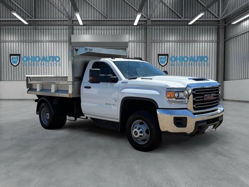 Used 2018 GMC Sierra 3500 4x4 Regular Cab w/ Sierra Convenience Package image 2