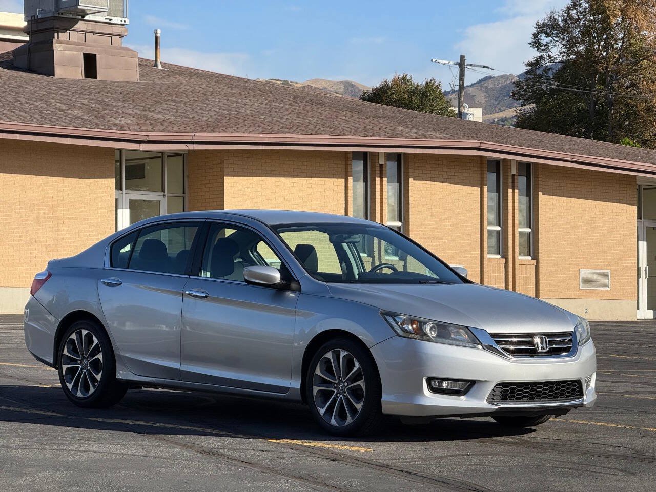 Used 2014 Honda Accord Sport image 7