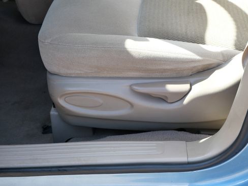Used 2007 Ford Taurus SE FWD image 20