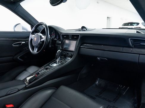 Used 2014 Porsche 911 Turbo S image 18