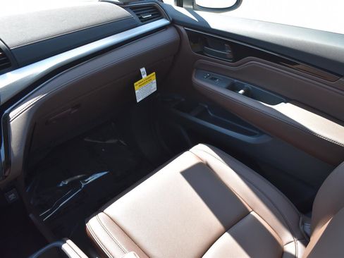 New 2026 Honda Odyssey Touring image 25