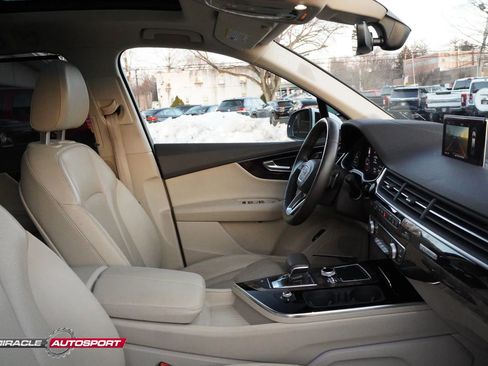 Used 2018 Audi Q7 3.0T Prestige w/ Prestige Package image 35