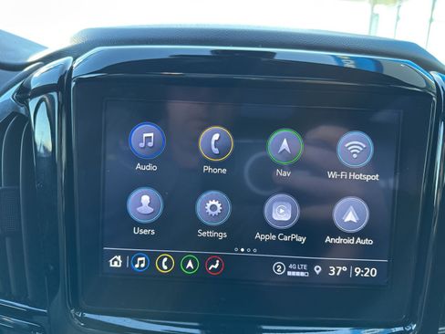 Used 2023 Chevrolet Traverse RS image 27